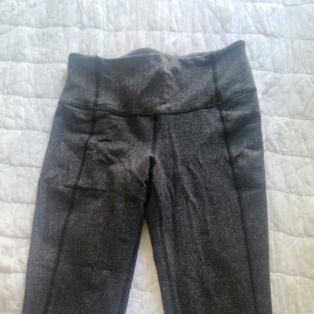 Lululemon crops